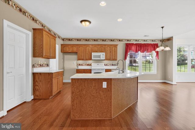 307 SAWGRASS CT, Honey Brook, PA 19344
