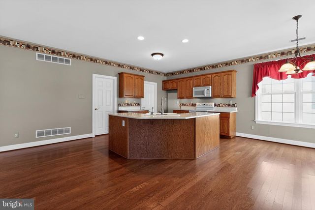 307 SAWGRASS CT, Honey Brook, PA 19344