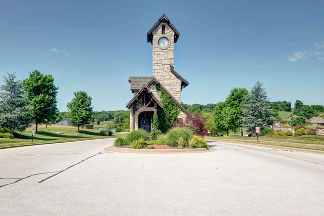 347 W Monarchwood Drive, Nixa, MO 65714