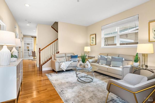 960 1st St W, Sonoma, CA 95476