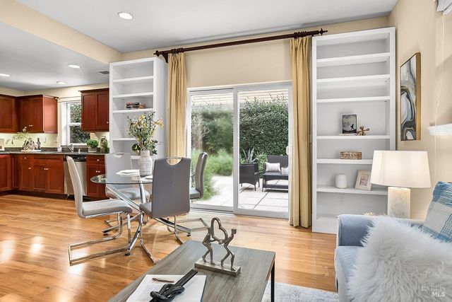 960 1st St W, Sonoma, CA 95476