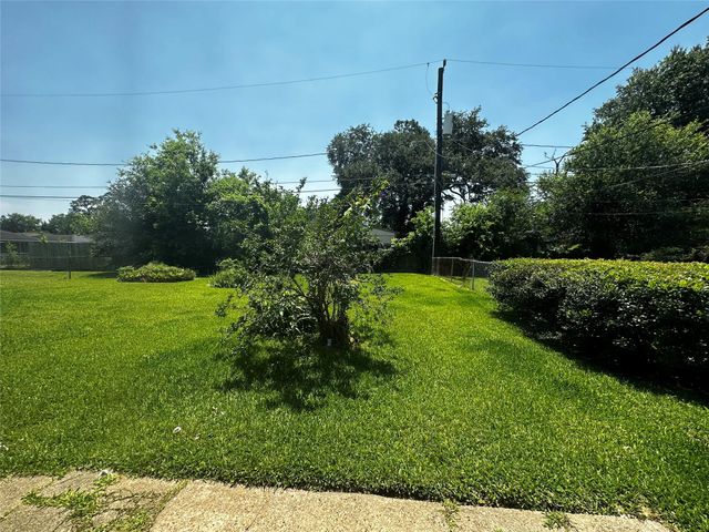 5210 Stuyvesant Lane, Houston, TX 77021