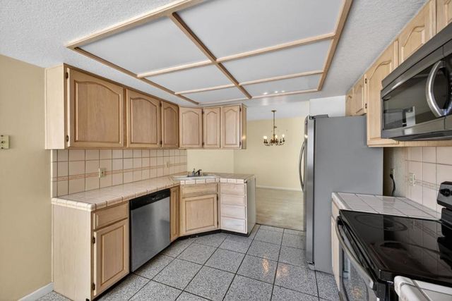 1074 Almaden Village Lane, San Jose, CA 95120