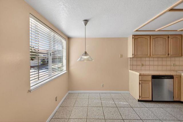 1074 Almaden Village Lane, San Jose, CA 95120