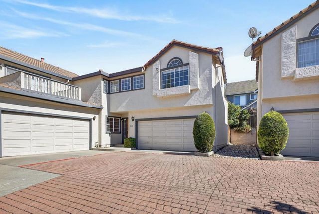 1074 Almaden Village Lane, San Jose, CA 95120