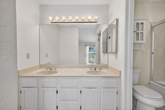 1074 Almaden Village Lane, San Jose, CA 95120