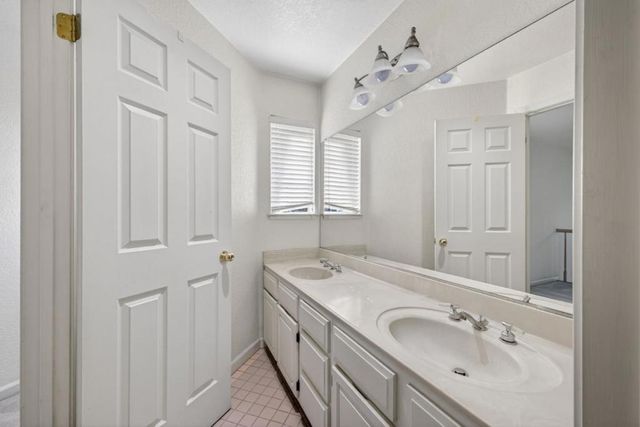 1074 Almaden Village Lane, San Jose, CA 95120