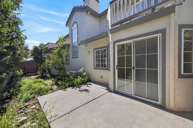 1074 Almaden Village Lane, San Jose, CA 95120