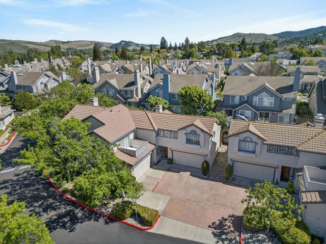 1074 Almaden Village Lane, San Jose, CA 95120