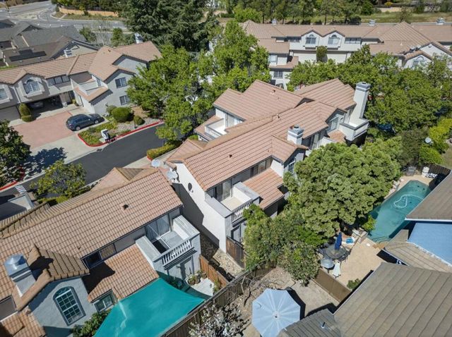 1074 Almaden Village Lane, San Jose, CA 95120