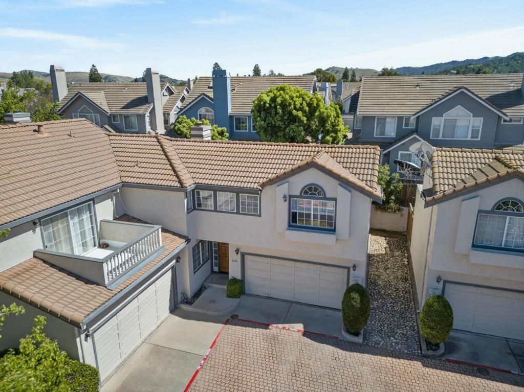 1074 Almaden Village Lane, San Jose, CA 95120