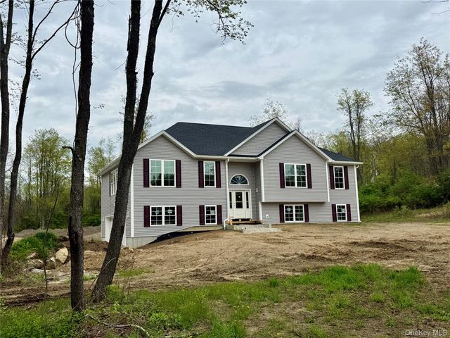 25 Fraleigh Lane, Red Hook, NY 12571