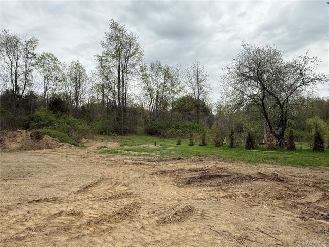 25 Fraleigh Lane, Red Hook, NY 12571