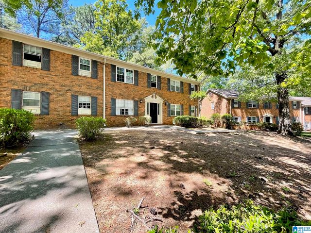2048 Montreat Cir Apt C, Vestavia Hills, AL 35216