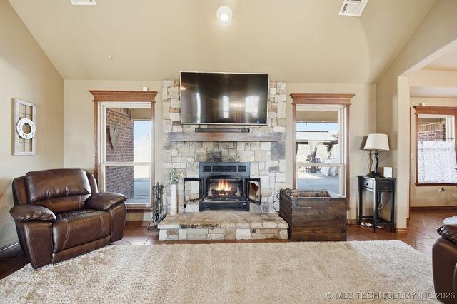 3635 E 430 Road, Oologah, OK 74053