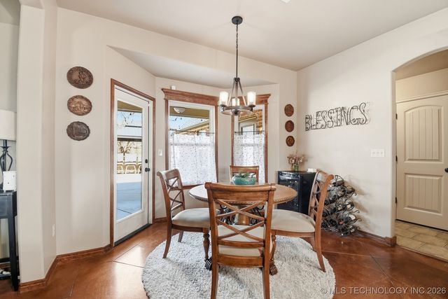 3635 E 430 Road, Oologah, OK 74053