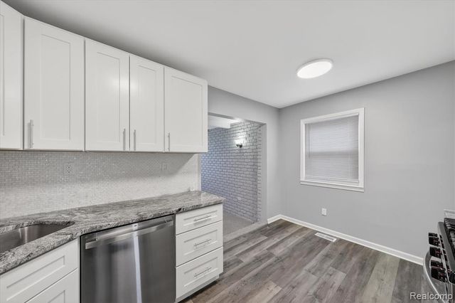 20558 Seminole, Redford, MI 48240