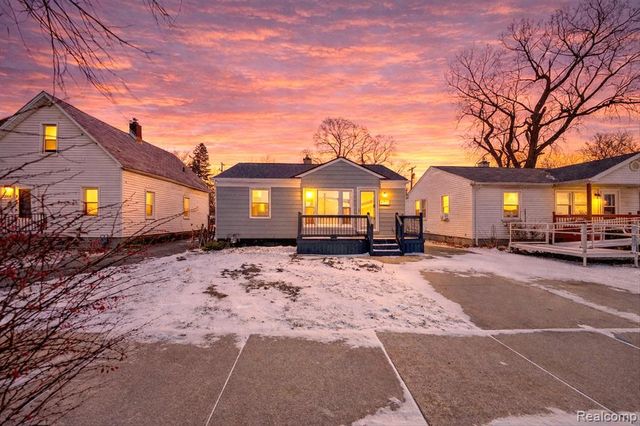 20558 Seminole, Redford, MI 48240