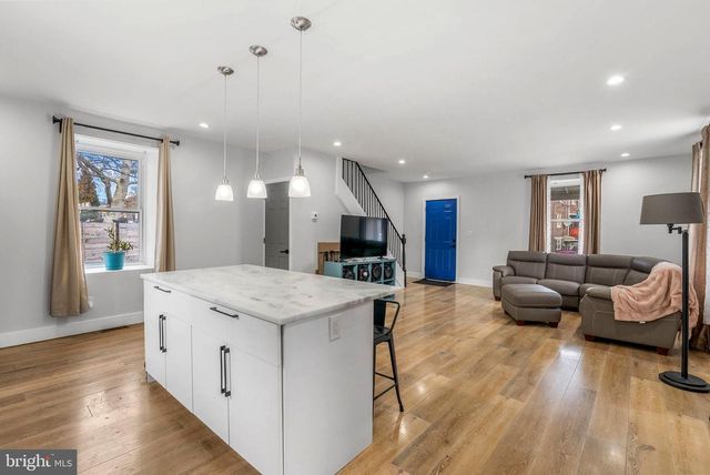 7600 FAYETTE ST, Philadelphia, PA 19150