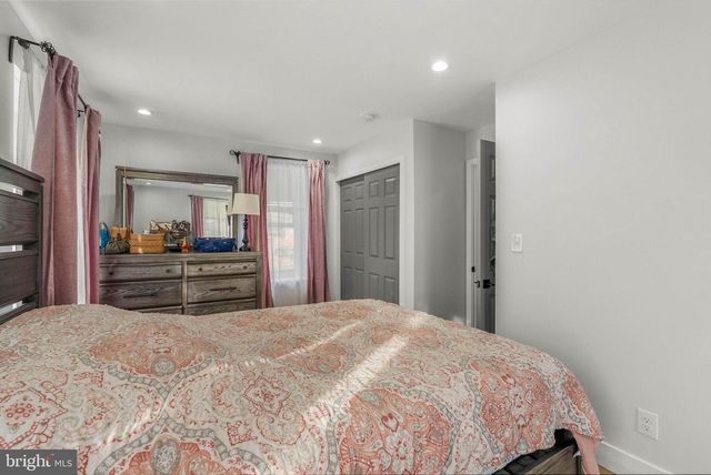 7600 FAYETTE ST, Philadelphia, PA 19150