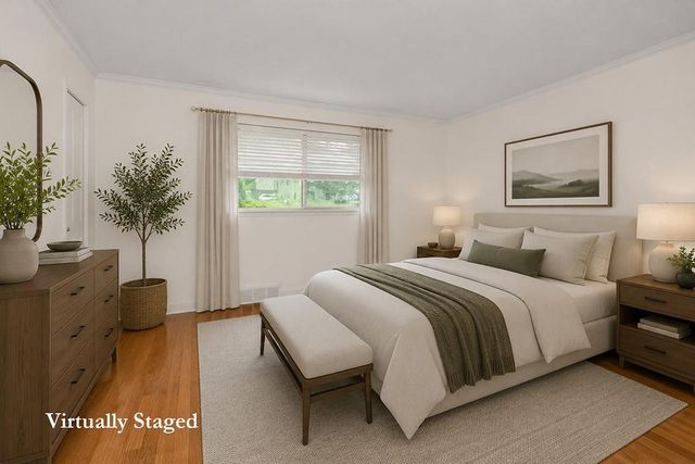 8740 Metcalf Avenue 203, Overland Park, KS 66212
