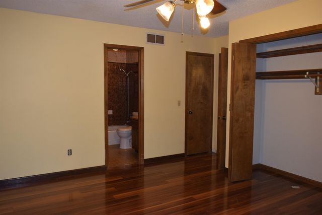1933 N Reca, Wichita, KS 67212