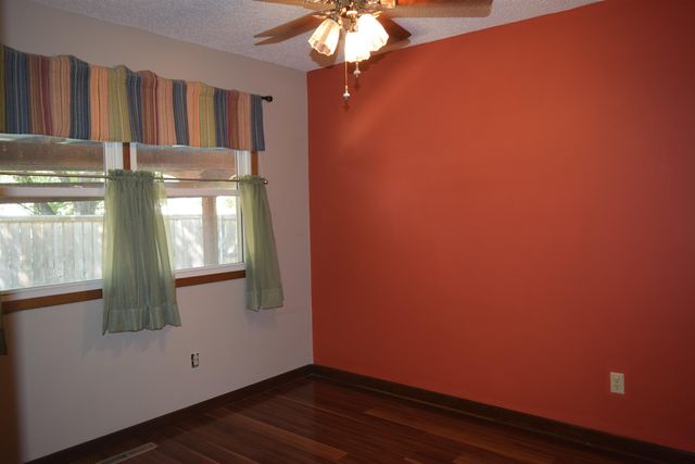 1933 N Reca, Wichita, KS 67212