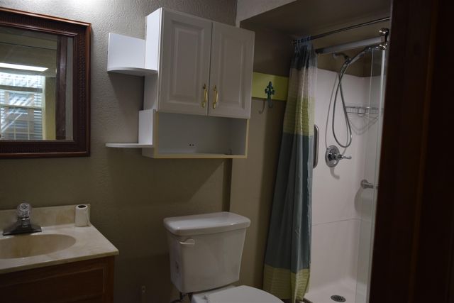 1933 N Reca, Wichita, KS 67212