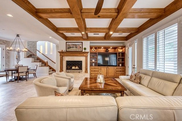 2 Rosana, Laguna Hills, CA 92679