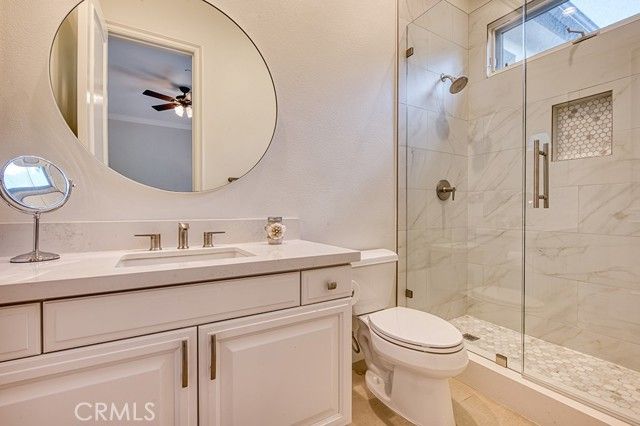 2 Rosana, Laguna Hills, CA 92679