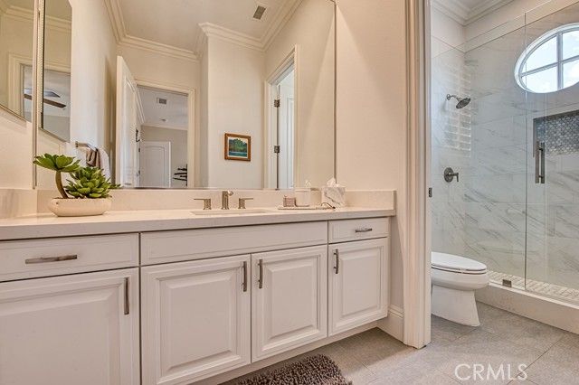 2 Rosana, Laguna Hills, CA 92679