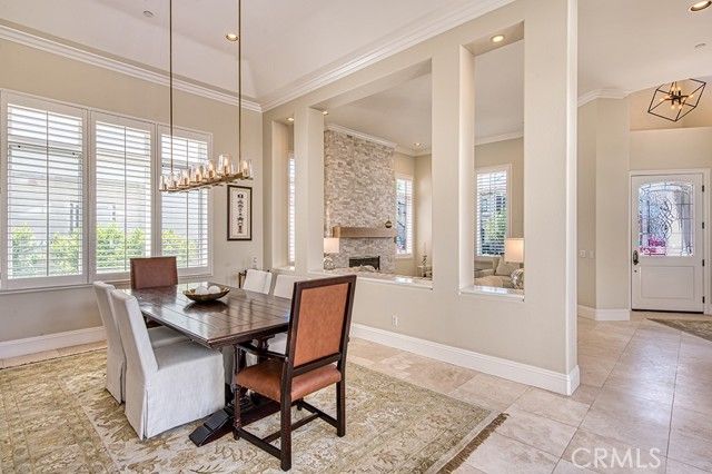 2 Rosana, Laguna Hills, CA 92679