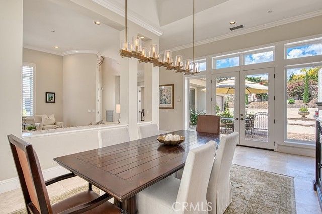 2 Rosana, Laguna Hills, CA 92679