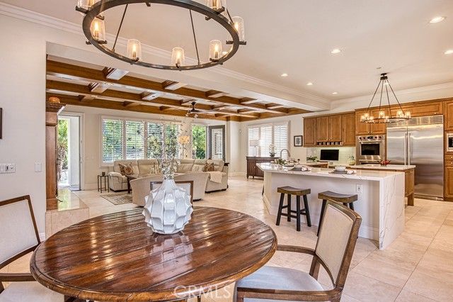 2 Rosana, Laguna Hills, CA 92679