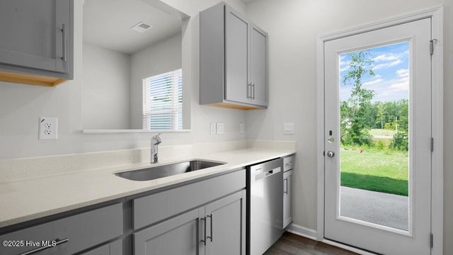 252 Otter Lodge Street, Sanford, NC 27330