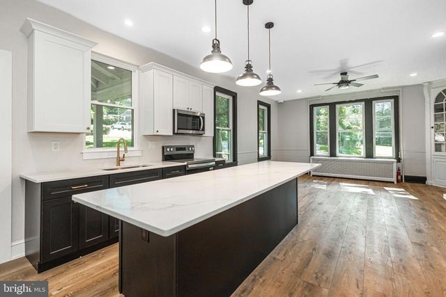 51 S 11TH AVE, Coatesville, PA 19320