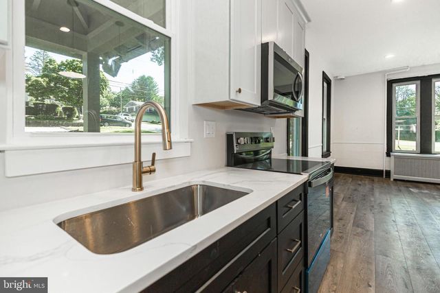 51 S 11TH AVE, Coatesville, PA 19320