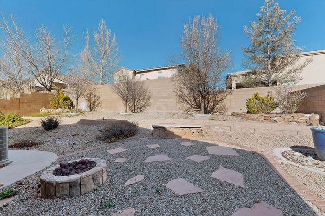 2558 Cerro Parrido Road SE, Albuquerque, NM 87124