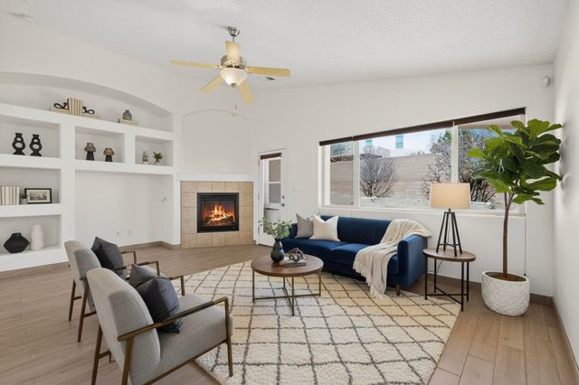 2558 Cerro Parrido Road SE, Albuquerque, NM 87124