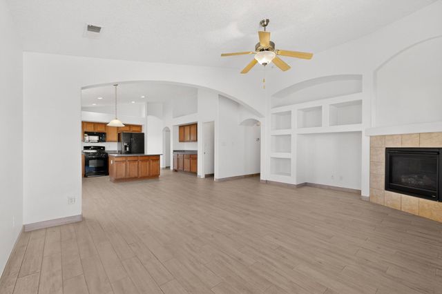 2558 Cerro Parrido Road SE, Albuquerque, NM 87124