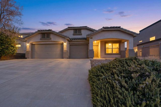 2558 Cerro Parrido Road SE, Albuquerque, NM 87124