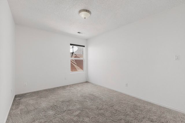 2558 Cerro Parrido Road SE, Albuquerque, NM 87124