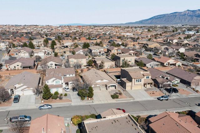 2558 Cerro Parrido Road SE, Albuquerque, NM 87124