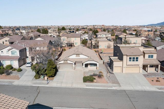 2558 Cerro Parrido Road SE, Albuquerque, NM 87124