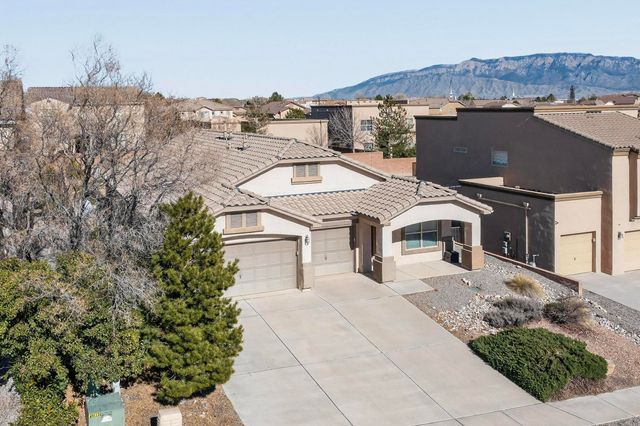 2558 Cerro Parrido Road SE, Albuquerque, NM 87124