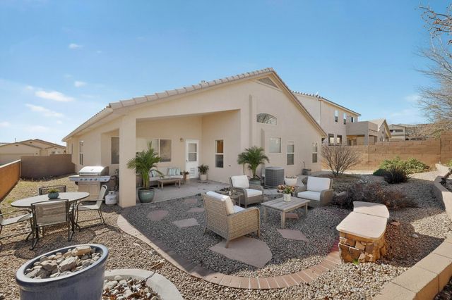 2558 Cerro Parrido Road SE, Albuquerque, NM 87124