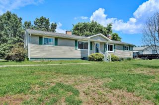 690 SCUFFLING HILL RD, Rocky Mount, VA 24151