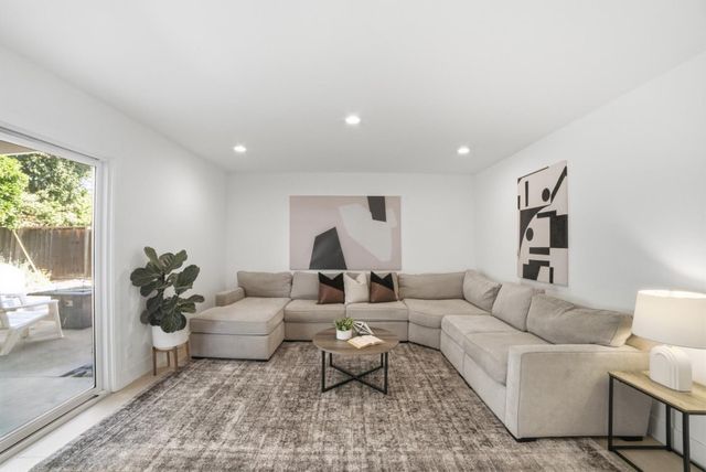 1567 Glencrest Drive, San Jose, CA 95118