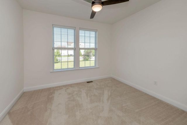 2707 HENRY MOORE LN, Middletown, DE 19709