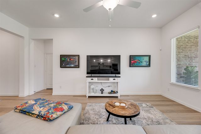 609 Declaration Drive, Princeton, TX 75407